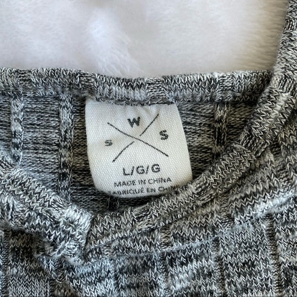 SALT & PEPPER TANK TOP - Picture 3 of 4